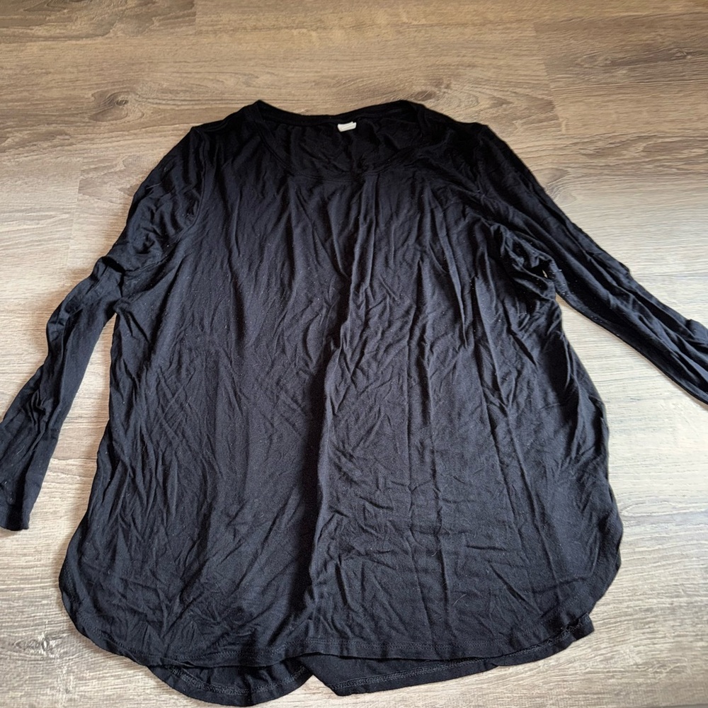 Old Navy Black Long Sleeve Tee